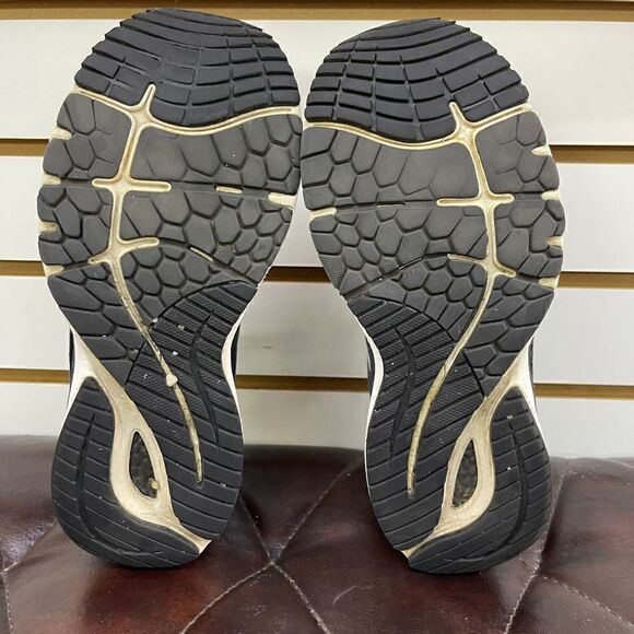 New Balance Fresh Foam 860v11 Women's Running Shoes Size 8 B Black - Picture 7 of 9